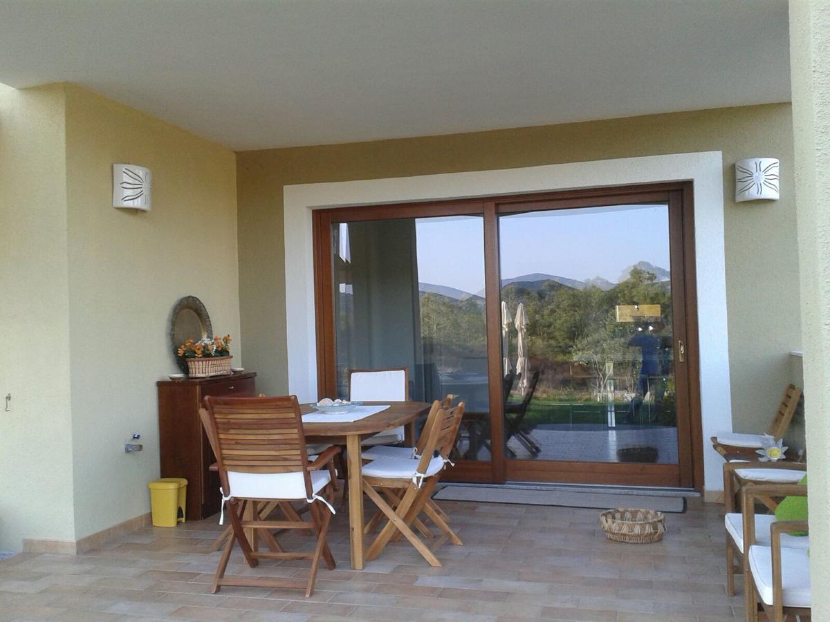 Monte Moro Apartment Arzachena Ngoại thất bức ảnh